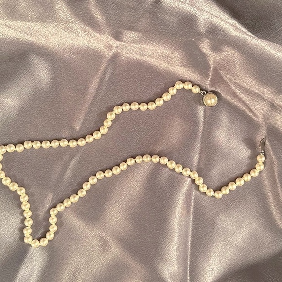 Authentic New Gorgeous Genuine String of Mallorca Pearl Necklace from Spain - Picture 2 of 11
